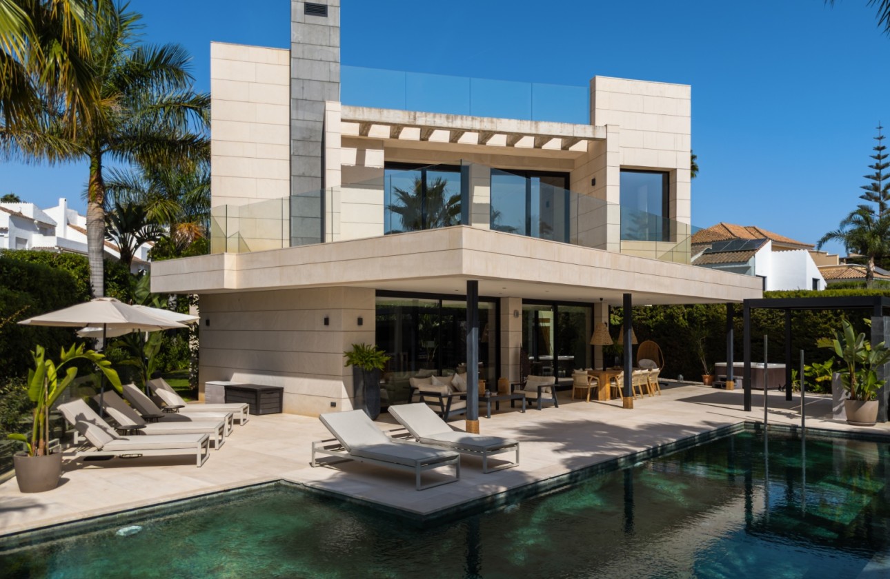 Nowa inwestycja - Villa - Marbella - Nueva Andalucia