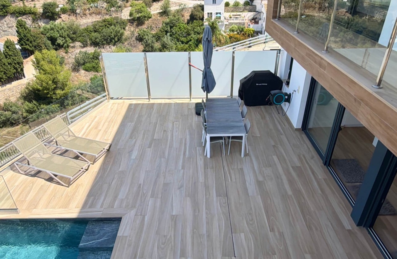 Resale - Villa - Almuñécar