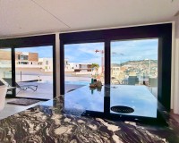 Resale - Villa - Almuñécar