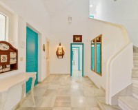 Resale - Villa - Estepona - Selwo