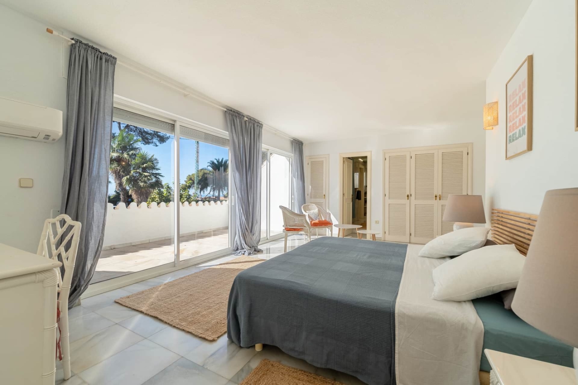 Resale - Villa - Estepona - Selwo