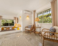 Resale - Villa - Estepona - Selwo