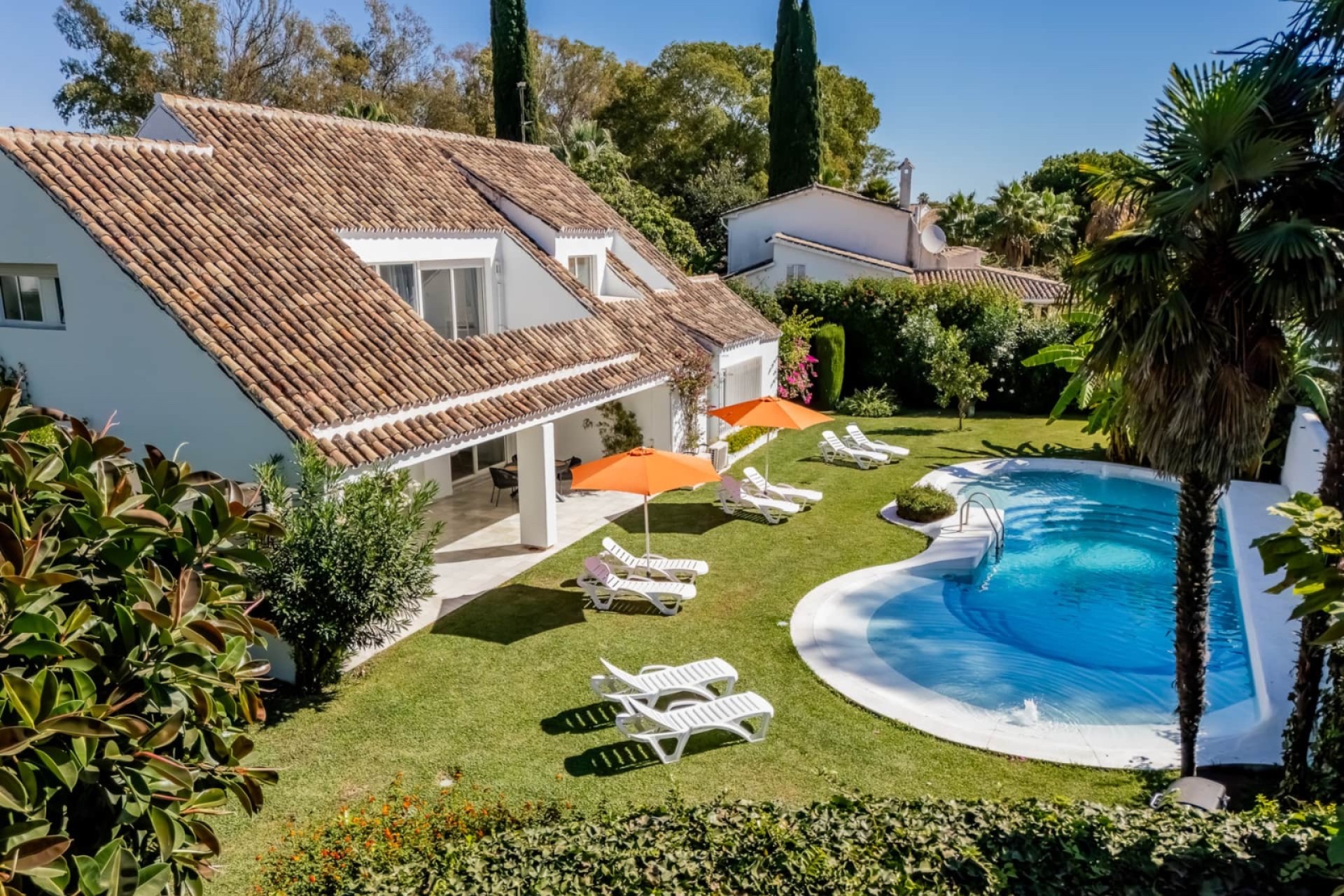 Resale - Villa - Estepona - Selwo