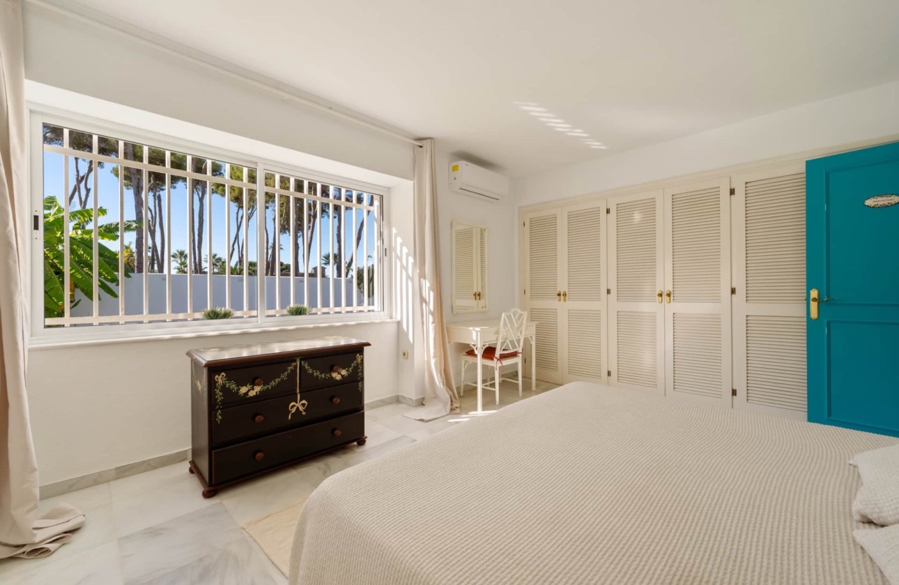 Reventa - Villa - Estepona - Selwo