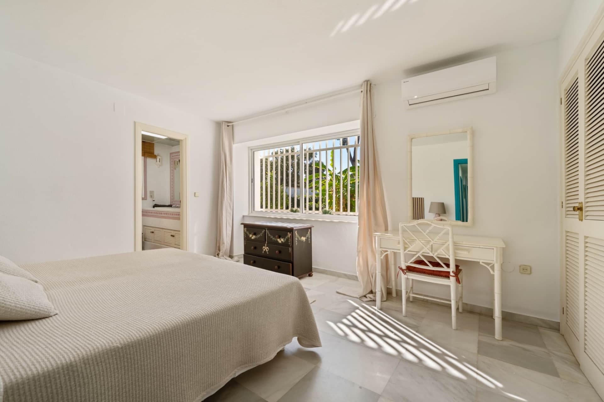 Reventa - Villa - Estepona - Selwo