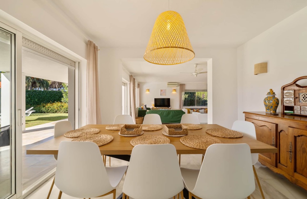 Reventa - Villa - Estepona - Selwo