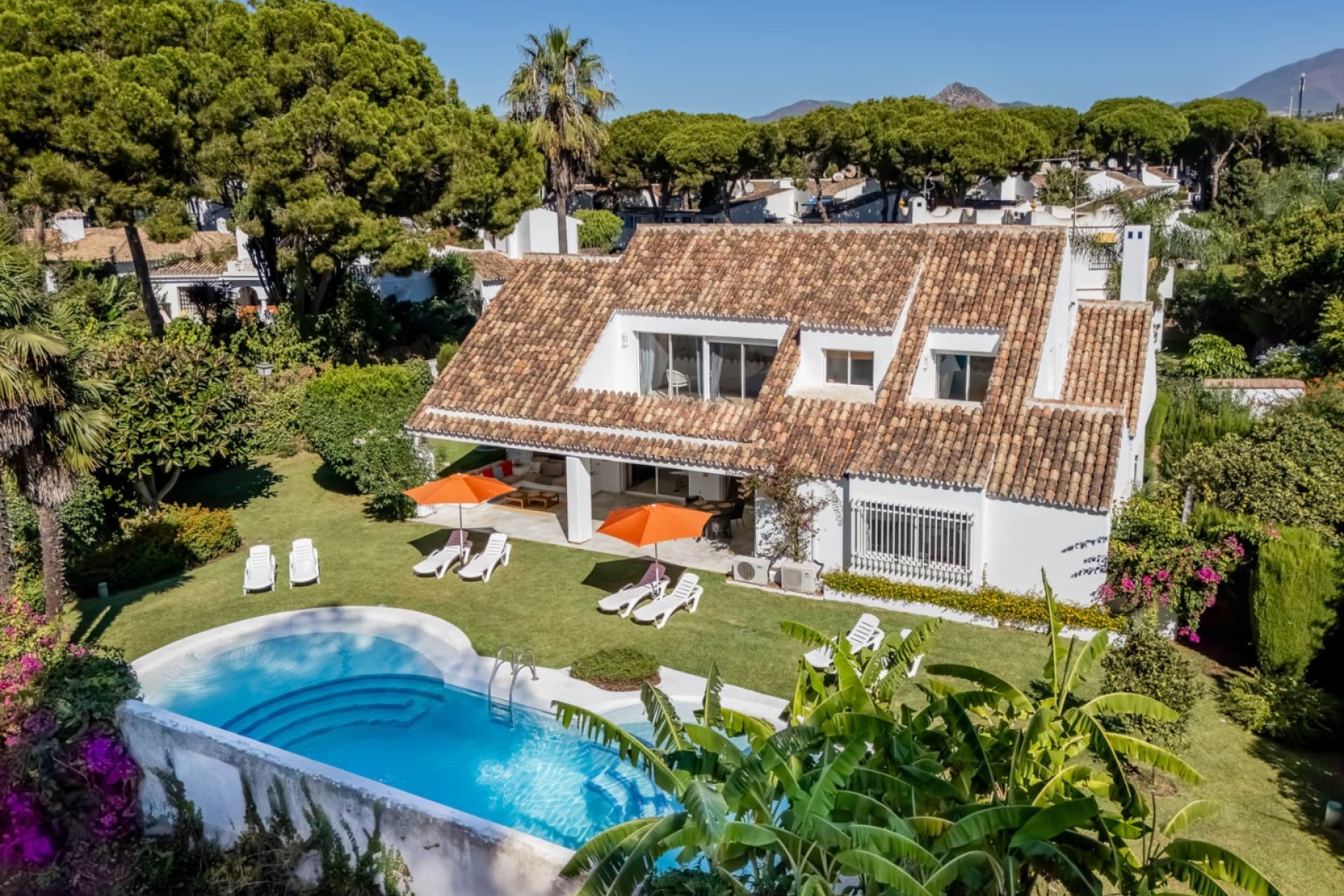 Reventa - Villa - Estepona - Selwo