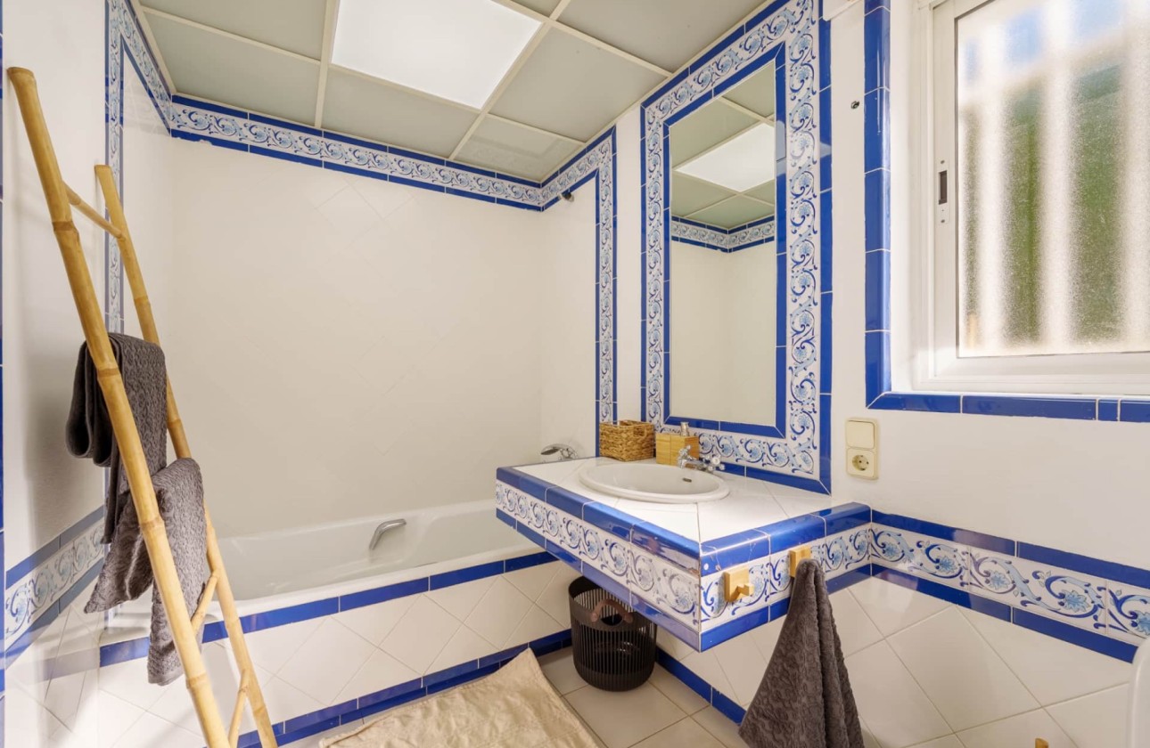 Rynek Wtórny - Villa - Estepona - Selwo