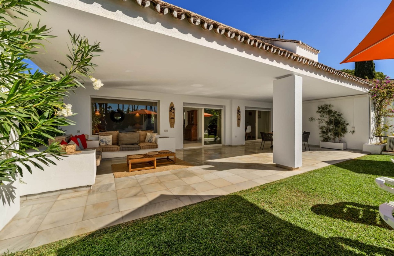Rynek Wtórny - Villa - Estepona - Selwo