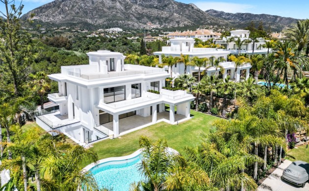 Villa - Obra nueva - Marbella - Nueva Andalucia