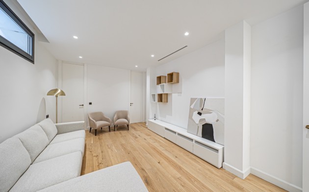 Obra nueva - Villa - Marbella - Nueva Andalucia
