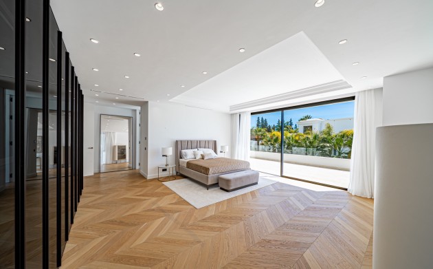 Obra nueva - Villa - Marbella - Nueva Andalucia