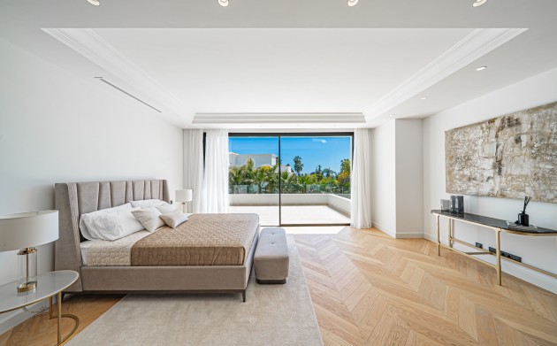 Obra nueva - Villa - Marbella - Nueva Andalucia