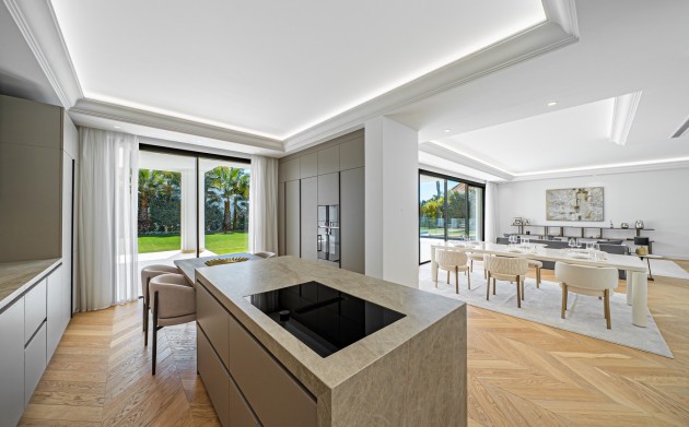 Obra nueva - Villa - Marbella - Nueva Andalucia