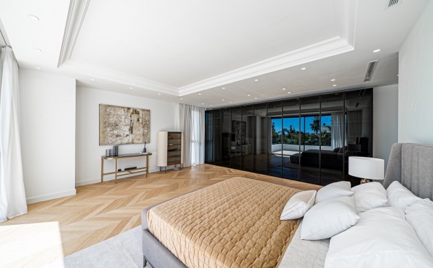 Obra nueva - Villa - Marbella - Nueva Andalucia
