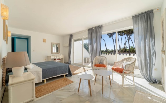 Resale - Villa - Estepona - Selwo