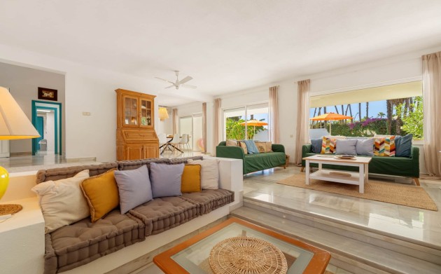 Resale - Villa - Estepona - Selwo