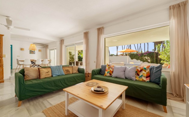Resale - Villa - Estepona - Selwo
