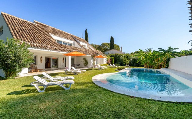 Resale - Villa - Estepona - Selwo