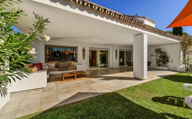 Resale - Villa - Estepona - Selwo