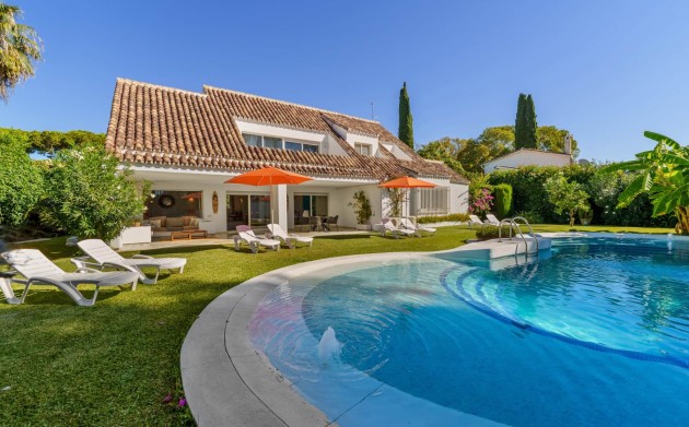 Resale - Villa - Estepona - Selwo
