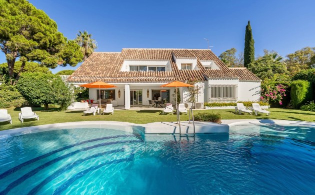 Resale - Villa - Estepona - Selwo