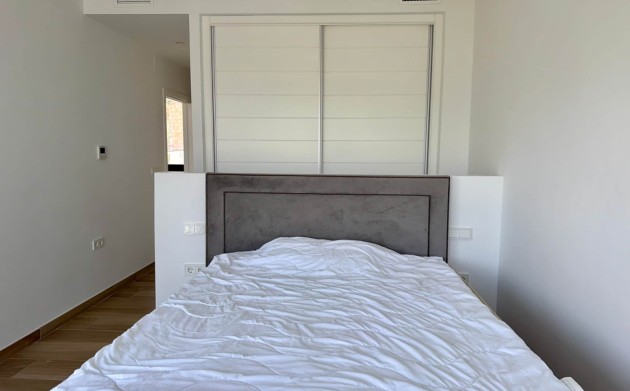 Resale - Villa - Almuñécar