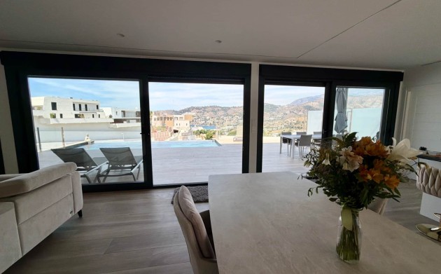 Resale - Villa - Almuñécar