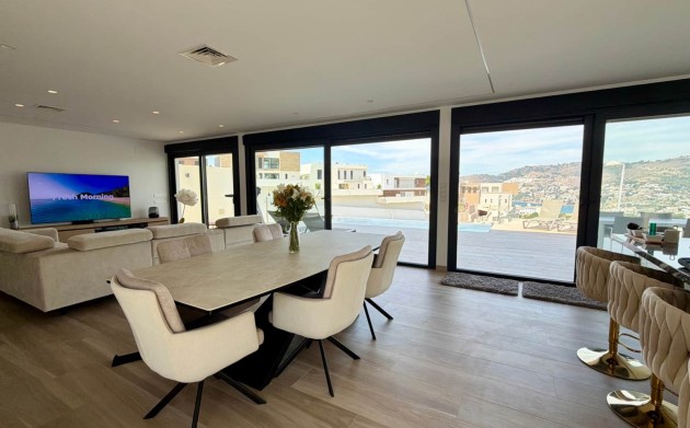 Resale - Villa - Almuñécar